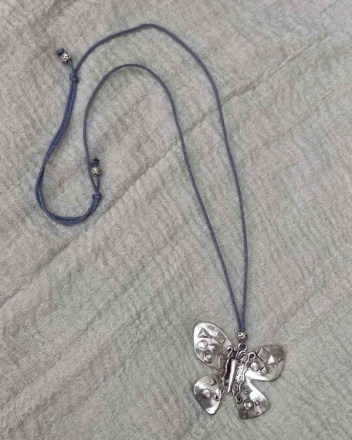 4  γ  κολιε πεταλουδα (1)